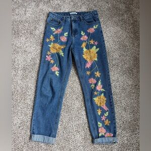 GLAMOROUS | Floral Embroidered Blue Jeans